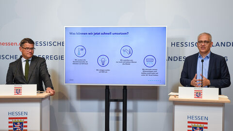 v. l. n. r. Ministerpräsident Boris Rhein und Wirtschaftsminister Tarek Al-Wazir v. l. n. r. Ministerpräsident Boris Rhein und Wirtschaftsminister Tarek Al-Wazir
