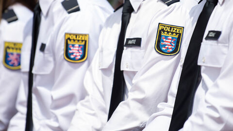 Nahaufnahme mehrere Polizeianwärter
