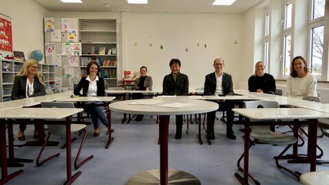 Im Klassenzimmer der Zukunft mit der Schulleitung der Otto-Dönges Schule Im Klassenzimmer der Zukunft mit der Schulleitung der Otto-Dönges Schule